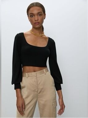 Aritzia Babaton Paxton Crop Top Black Long Sleeve Scoop Neck Cuffed Size Small